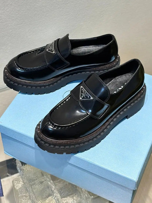 Designer Shoes *NEW*