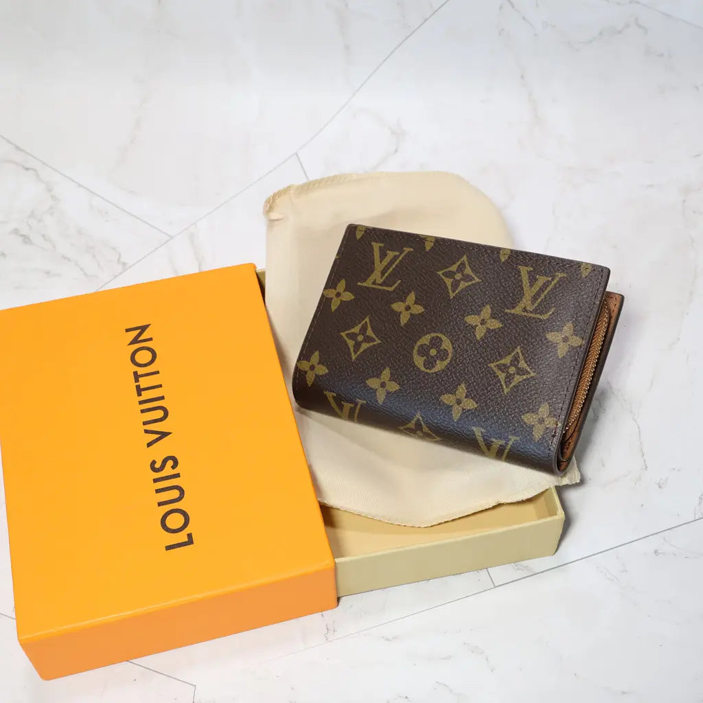 Luxury Louis Vuitton Zippy Organizer Wallet Multifunctional