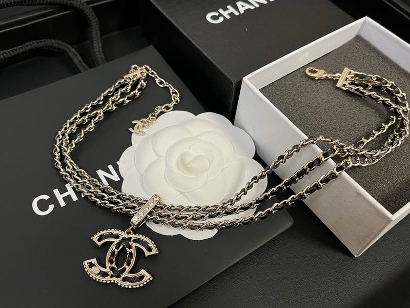 X555  Women's three-layer leather diamond necklace jewelry