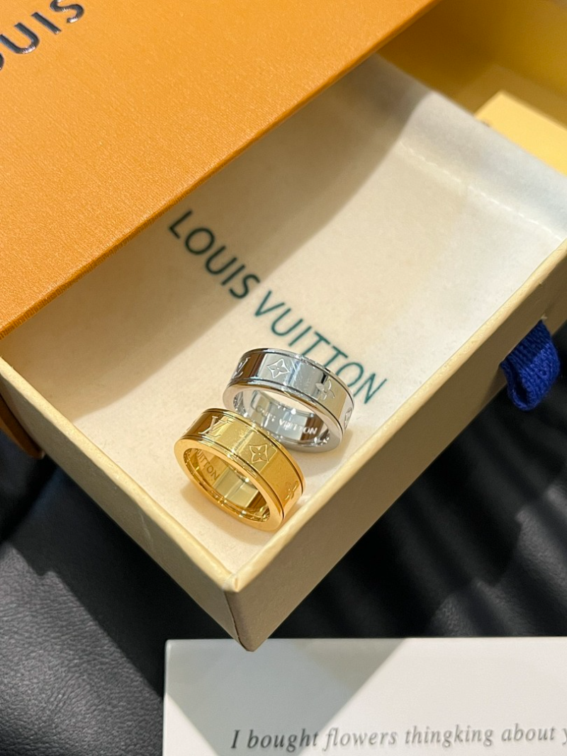 J154  Men's and women's titanium steel ring jewelry